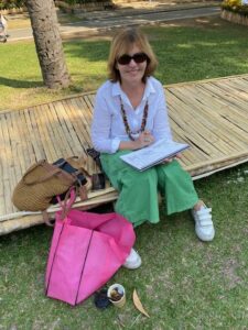 Participants at choose their subjects to sketch